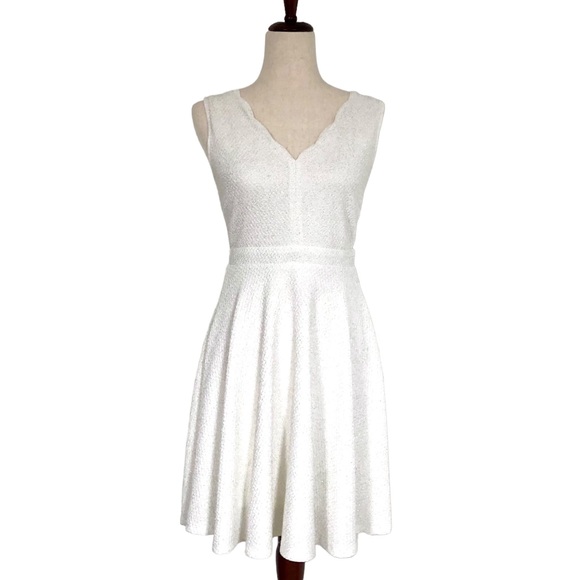 Altar'd State Dresses & Skirts - Altar’d State Women’s Sleeveless Scallop V-Neck Knit Skater Dress, White Small